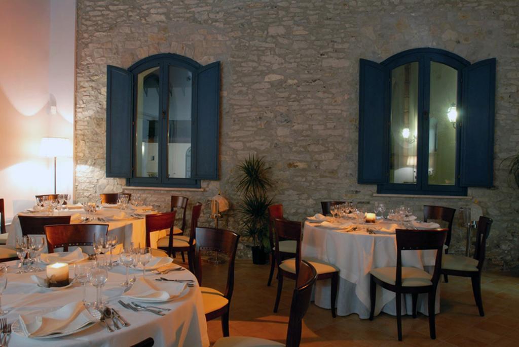 Hotel Relais Angimbe Calatafimi Exteriör bild