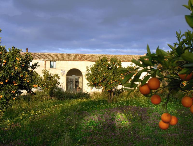 Hotel Relais Angimbe Calatafimi Exteriör bild