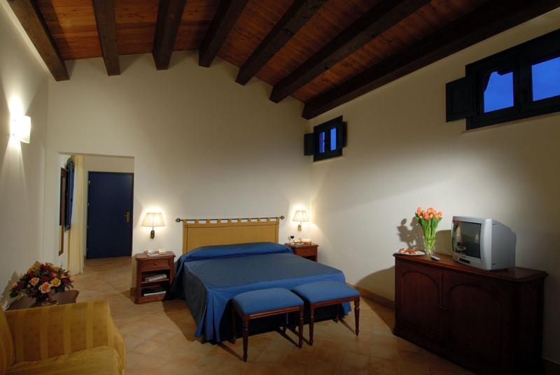 Hotel Relais Angimbe Calatafimi Exteriör bild
