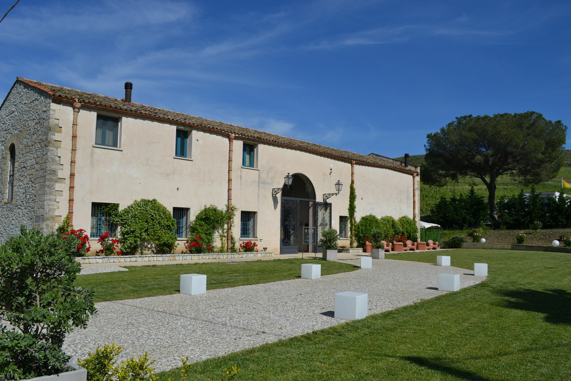 Hotel Relais Angimbe Calatafimi Exteriör bild